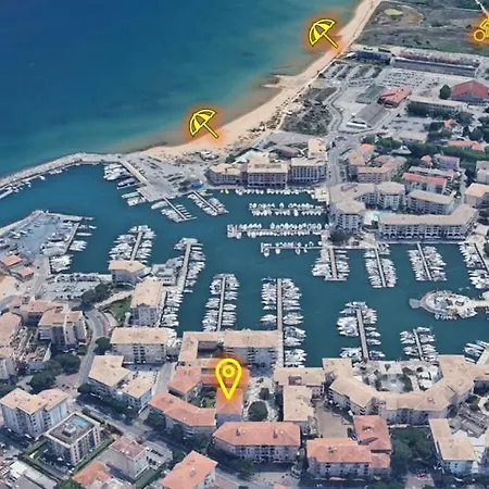 Climatise - Port Frejus, A 250m Apartment